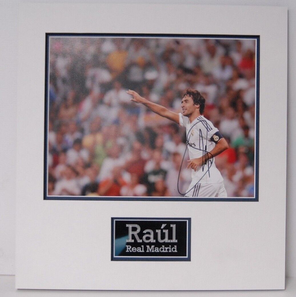 Raul Signed 14X11 Photo Poster painting Real Madrid Mounted Photo Poster painting Display AFTAL COA (E)