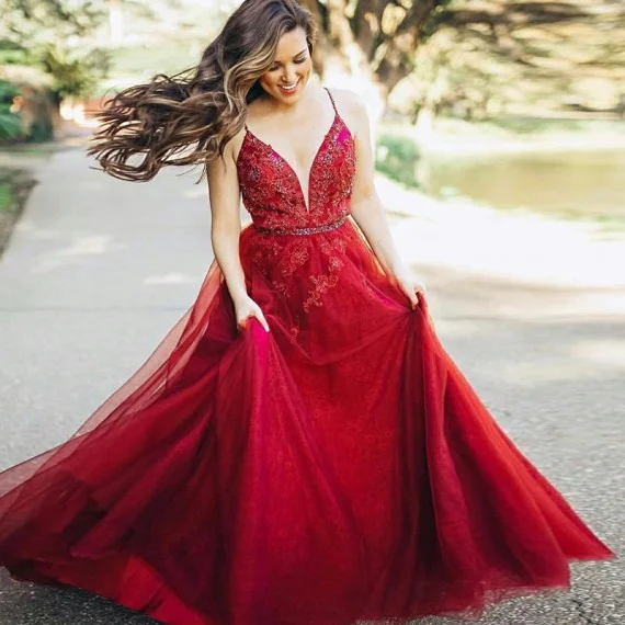 Thin Straps Lace Applique Red Tulle Prom Dresses Long Formal Evening Gowns