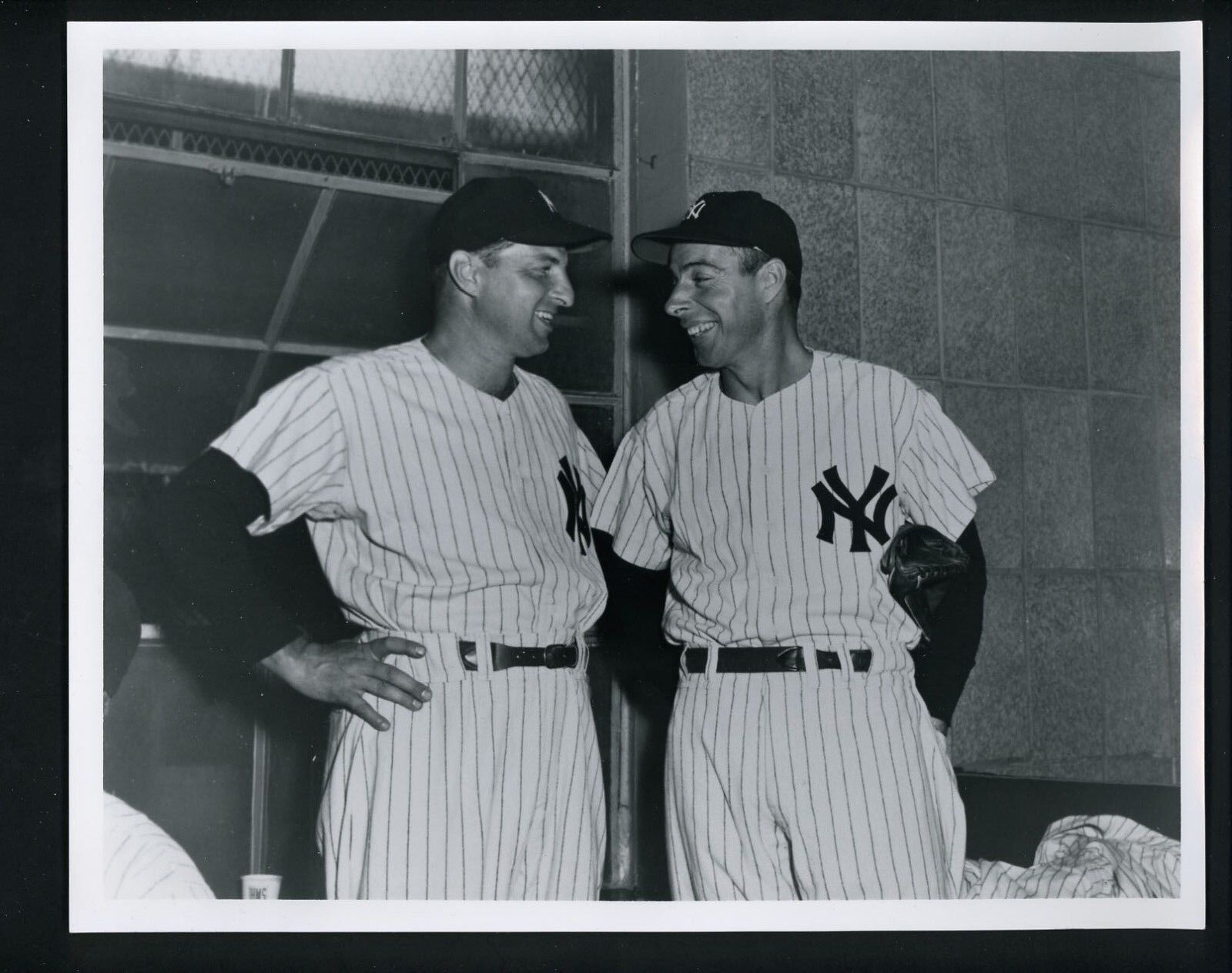 Joe Dimaggio & Tommy Henrich Press Photo Poster painting Donald Wingfield Sporting News Yankees