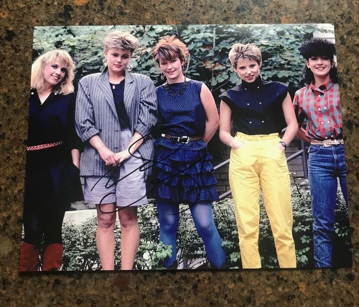 * BELINDA CARLISLE * signed autographed 11x14 Photo Poster painting * THE GO-GO'S * 1