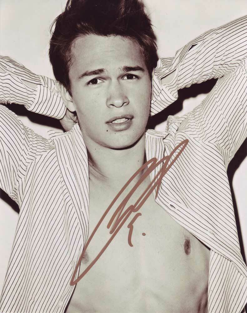 Ansel Elgort In-Person AUTHENTIC Autographed Photo Poster painting SHA #87630