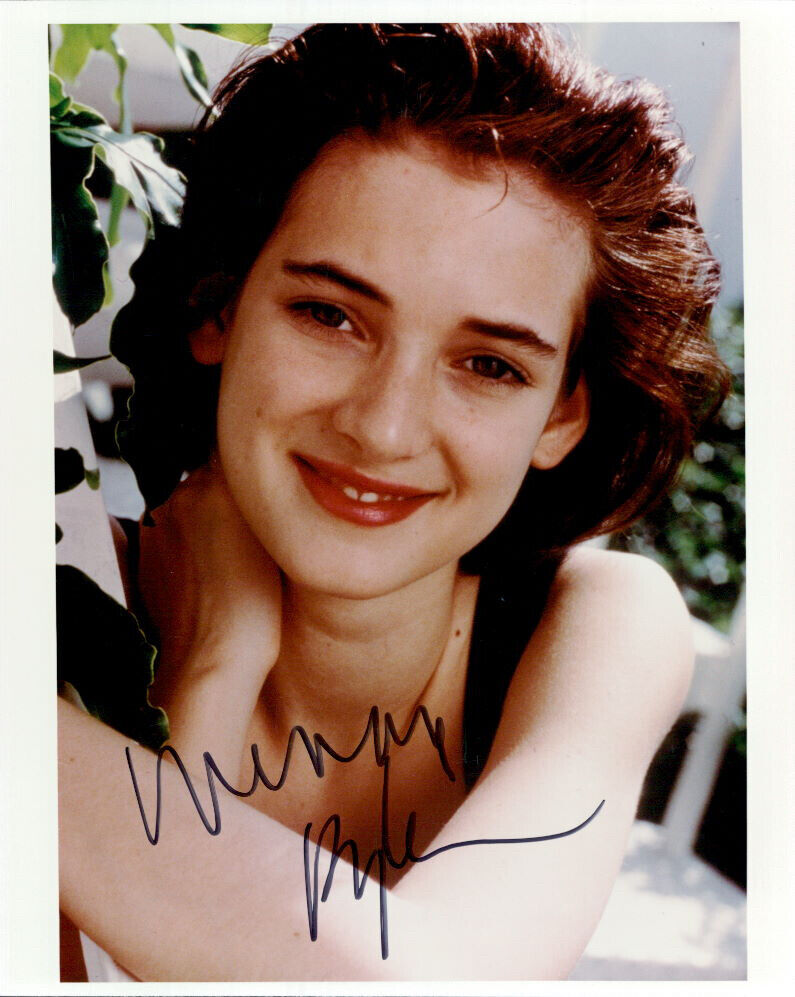 Winona Ryder (Vintage) signed authentic 8x10 Photo Poster painting COA