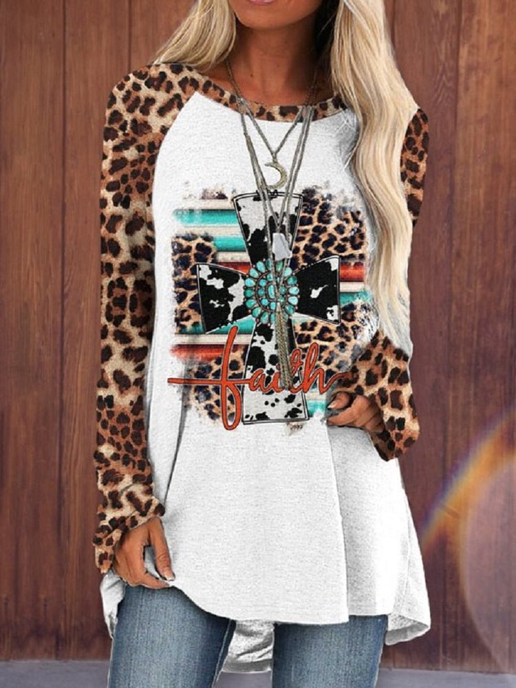 Women's Gray Long Sleeve Scoop Neck Printed Graphic Top