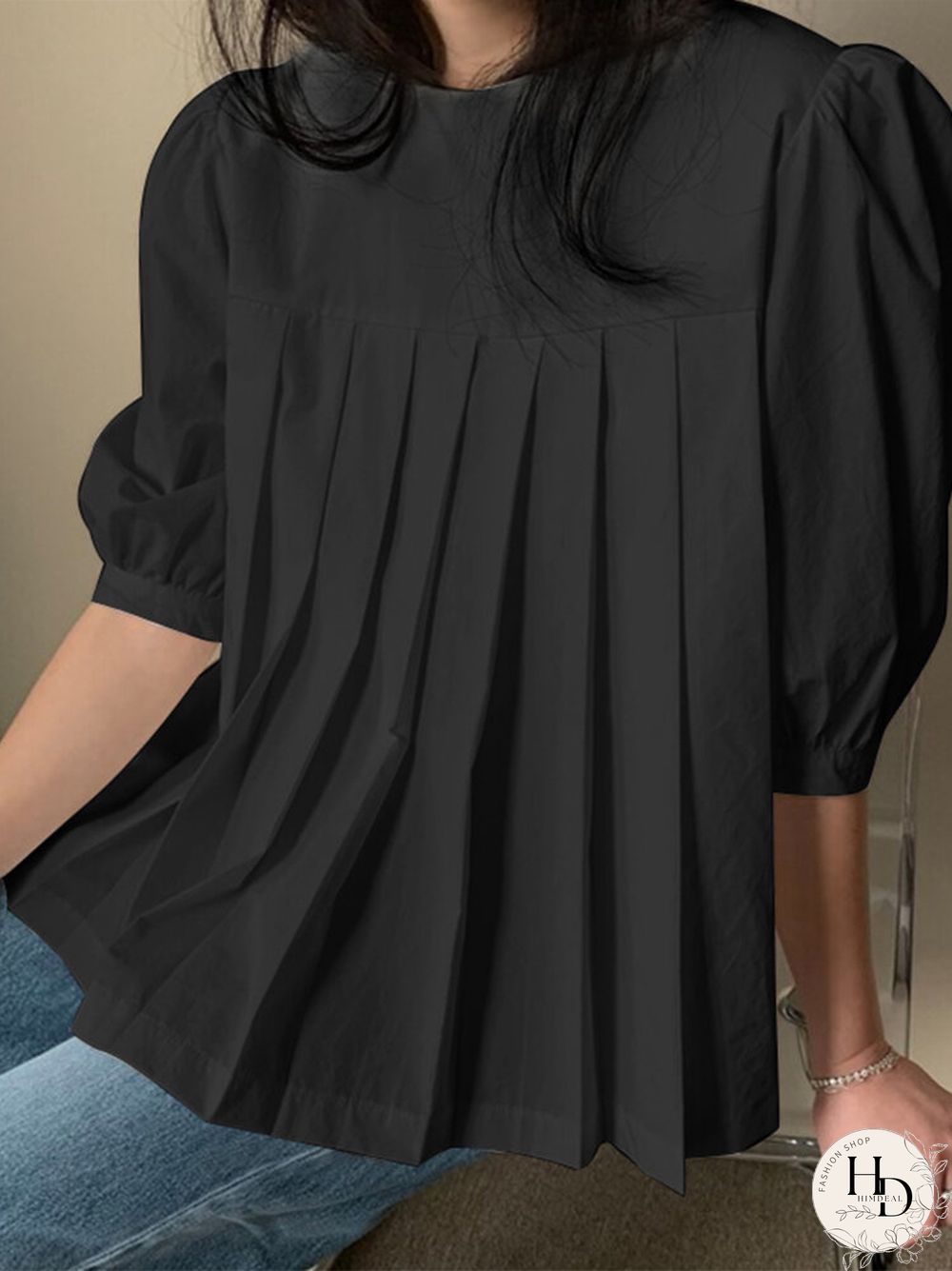 Half Sleeve Pleats Solid Leisure Round Neck Blouse