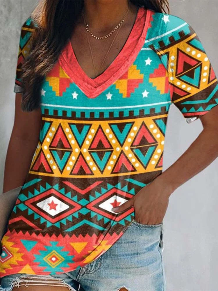 V-Neck Geometric Print Panel T-Shirt