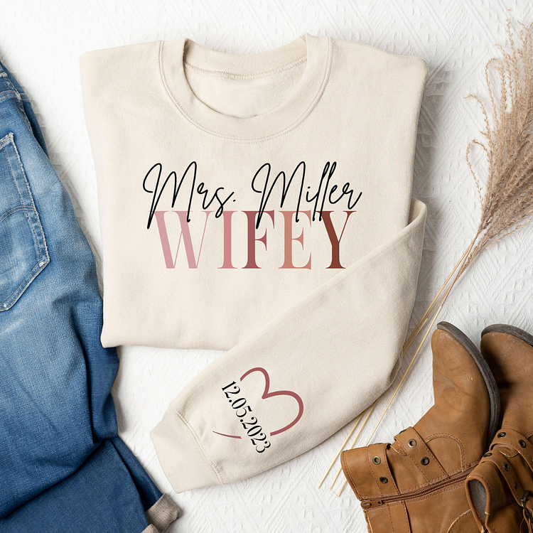 Personalized Mrs Sweatshirt With Last Name,Custom Wifey Hoodie