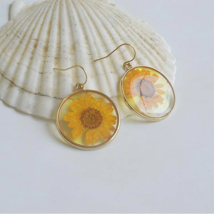 Vintage Round Dried Sunflower Earrings