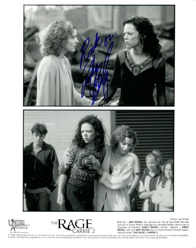 EMILY BERGL Signed Photo Poster painting - The Rage: Carrie 2