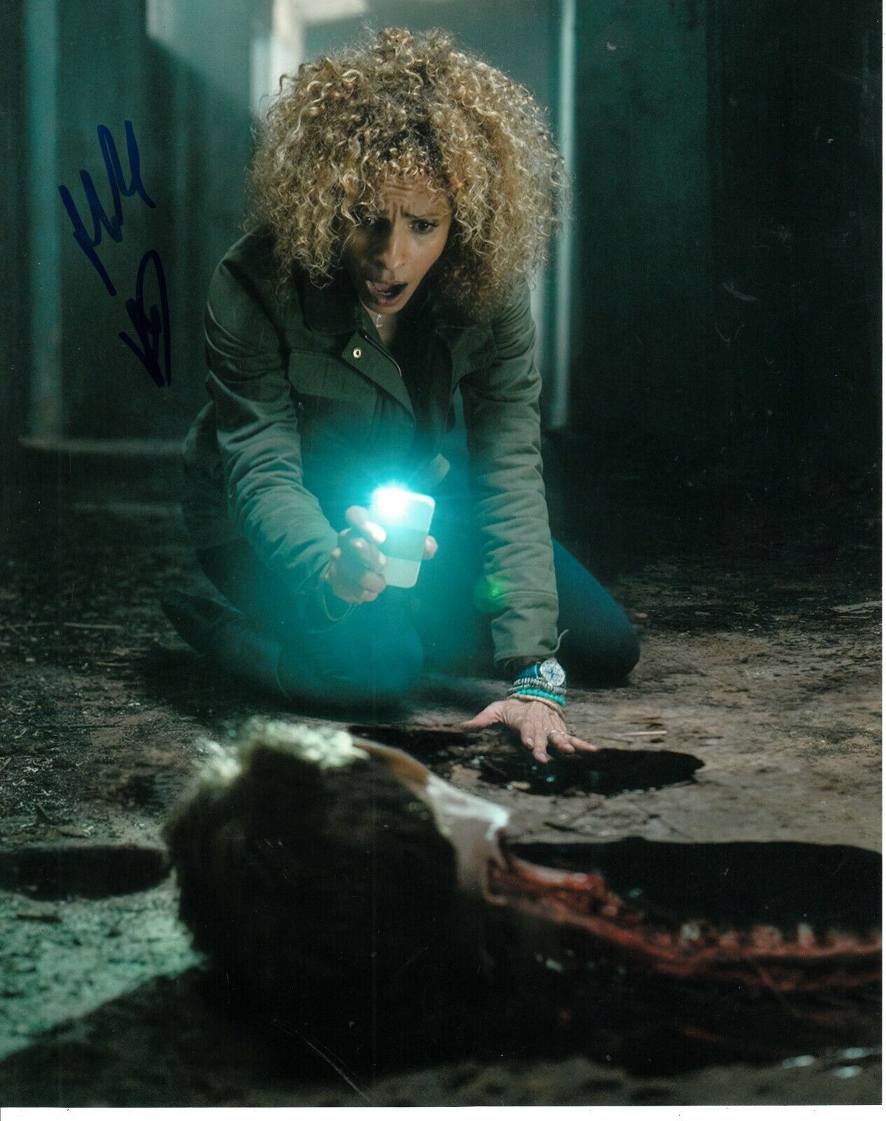 MICHELLE HURD SIGNED ASH VS EVIL DEAD Photo Poster painting UACC REG 242 (1)