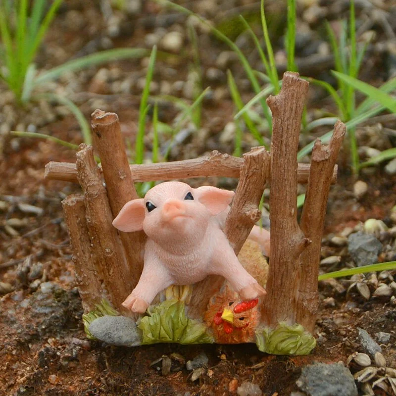 Simulated Pig Model Farm Animal Creative Resin Pig with Chicken Figurines Action Figure Educational Toys for kids Home Decor