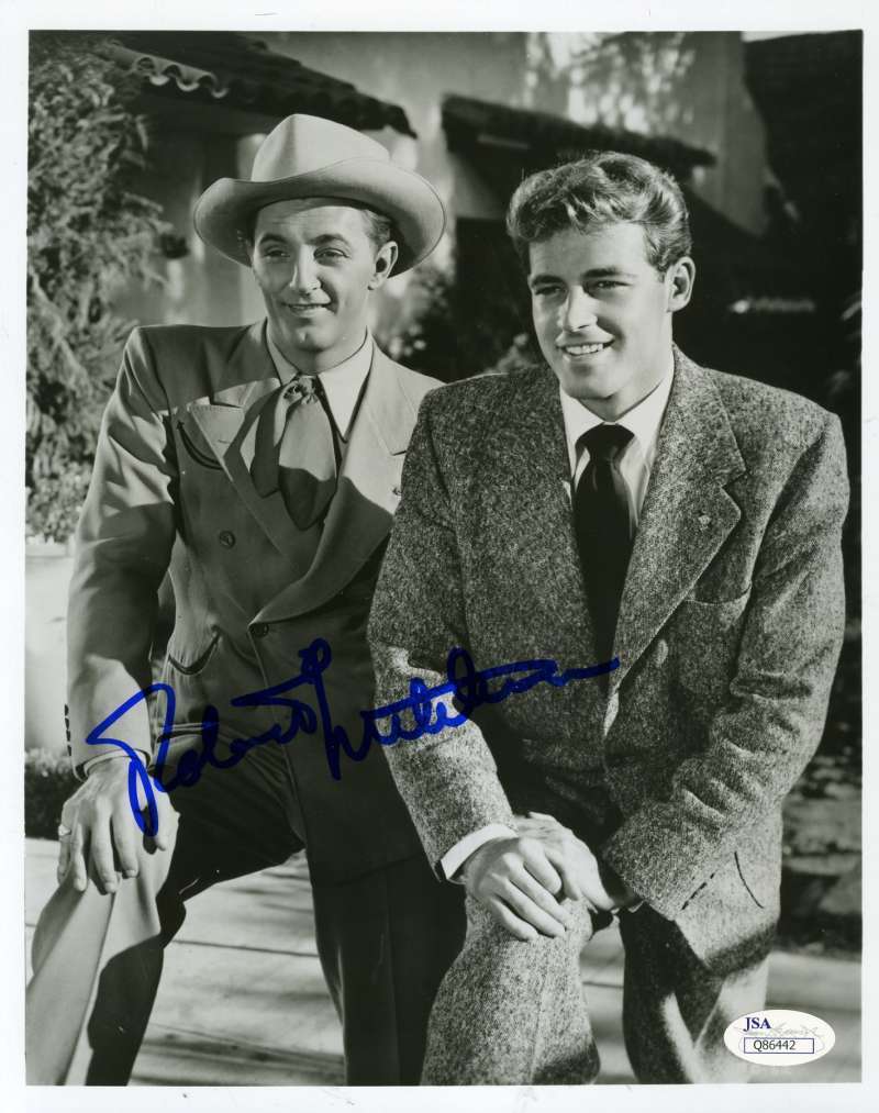 Robert Mitchum Jsa Coa Hand Signed 8x10 Photo Poster painting Authenticated Autograph