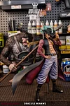 Dracule Mihawk - ONE PIECE Resin Statue - Domination Studio