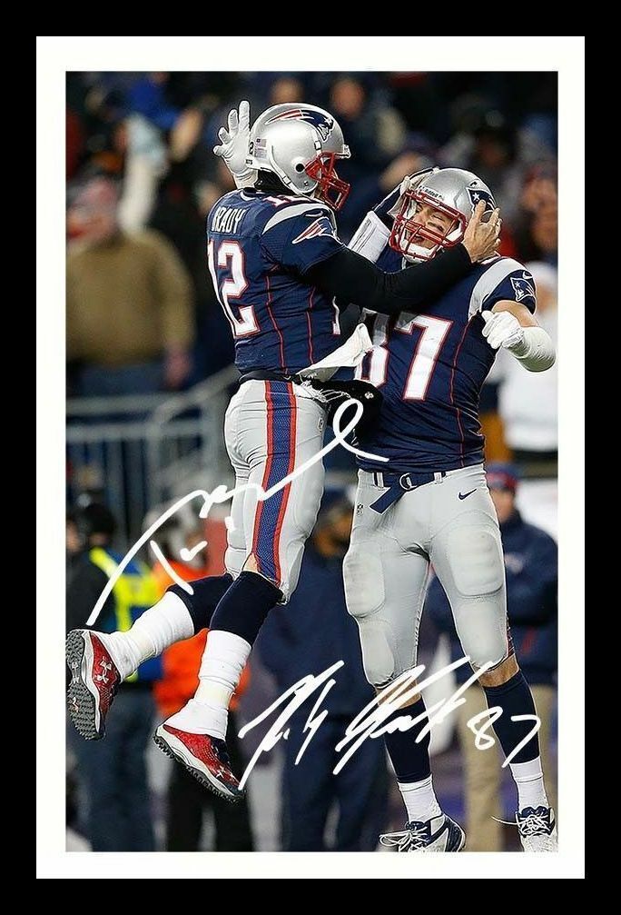 Tom Brady & Rob Gronkowski - New England PatriotsSigned & Framed Photo Poster painting