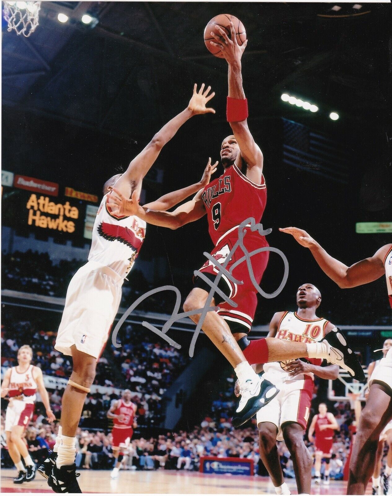 RON HARPER CHICAGO BULLS ACTION SIGNED 8x10