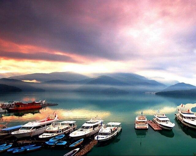 

Sun Moon Lake – Paint By Numbers - 40*50CM, 501 Original