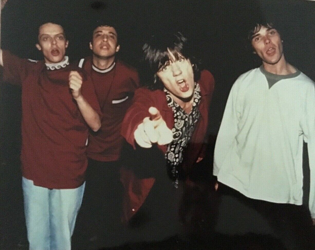 THE STONE ROSES - CHART TOPPING BAND - BRILLIANT UNSIGNED Photo Poster paintingGRAPH