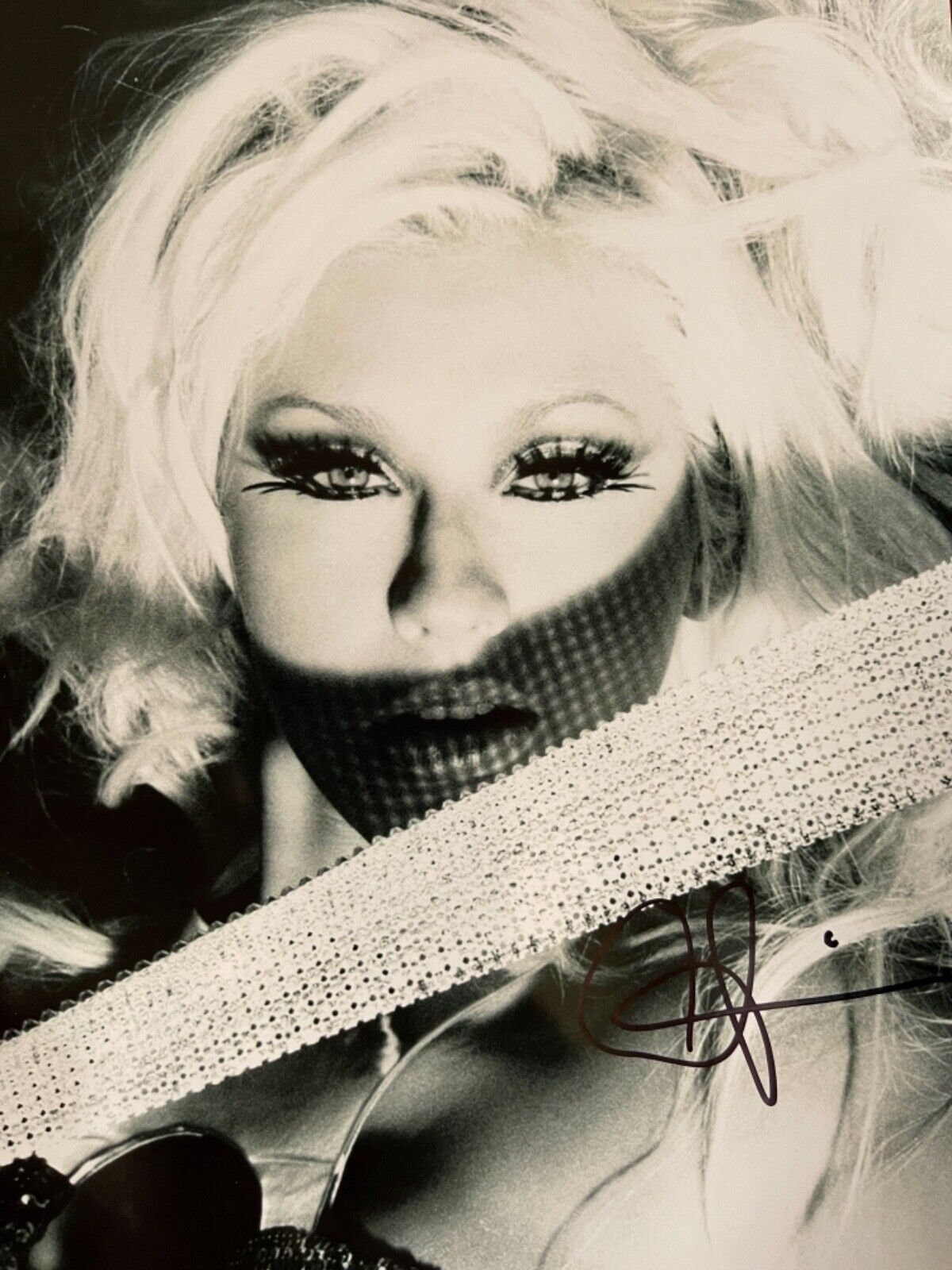 Christina Aguilera signed 8 x10 Photo Poster painting sexy picture super duper hot hott 1