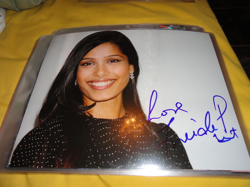 Freida Pinto Autographed Signed 8x10 Photo Poster painting COA