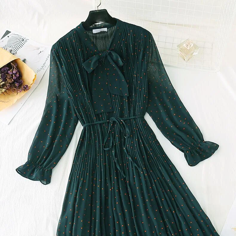2020 Elegant Women Dress Vintage Bow Polka Dot Print Loose Midi Dress Female Casual Ruffles Pleated Chiffon Dresses Vestidos