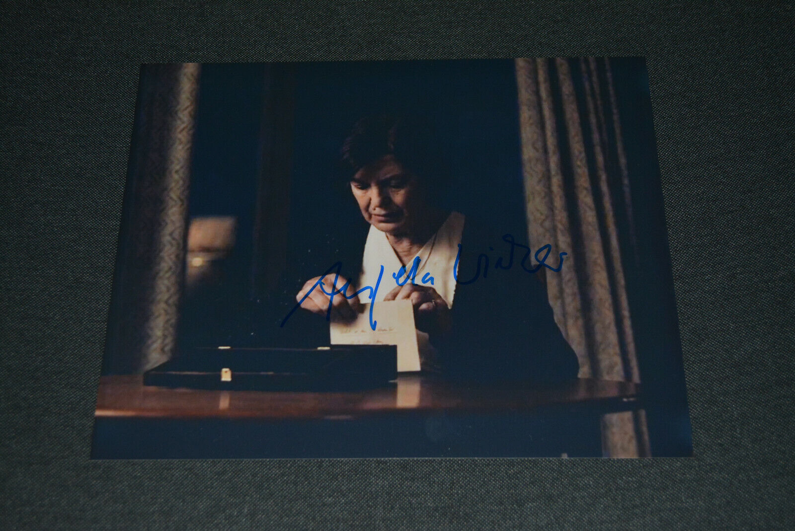 ANGELA WINKLER signed autograph In Person 8x10 (20x25cm) NETFLIX DARK