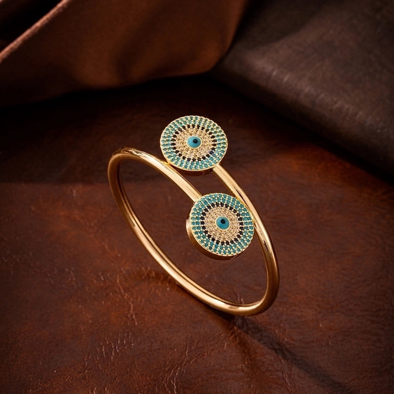 Retro Round Eye Copper Zircon Inlay Jewelry Set