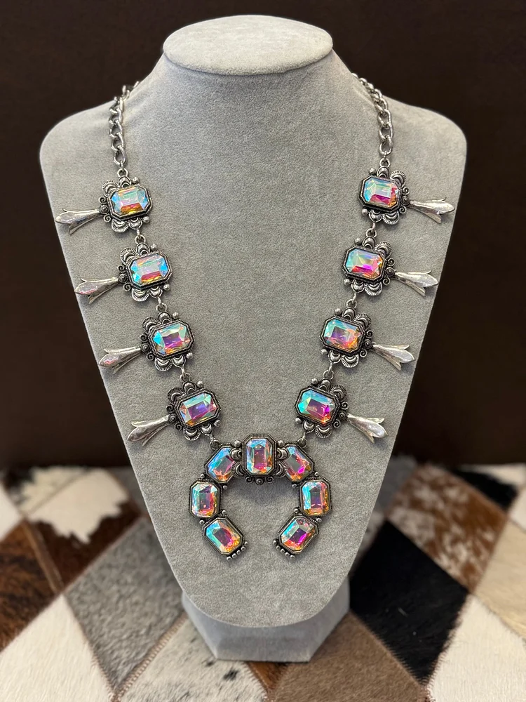 Gorgeous Laser Pendant Alloy Necklace