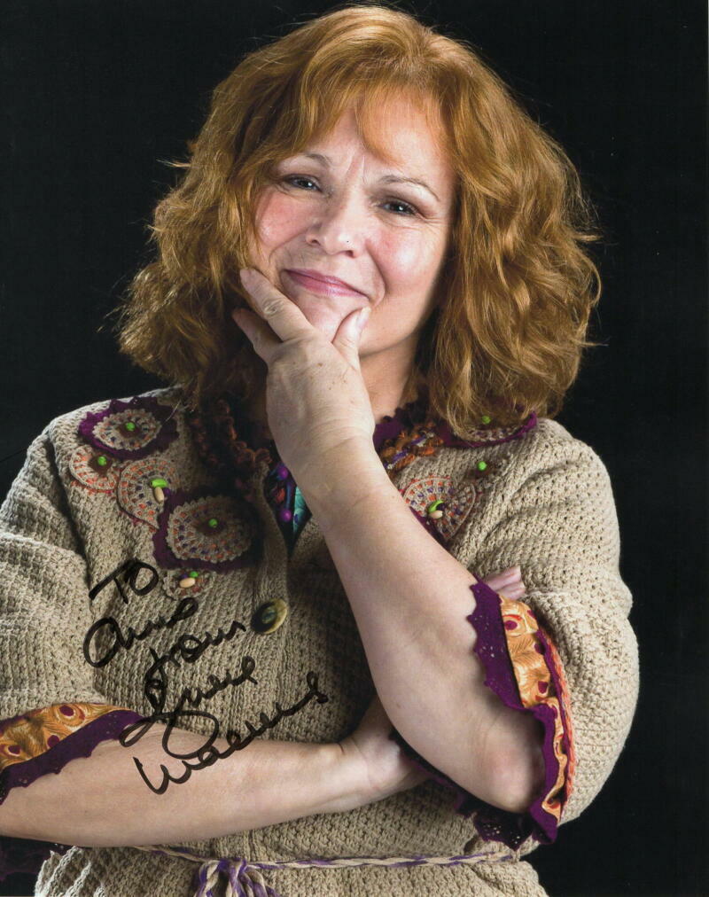 DAME JULIE WALTERS SIGNED AUTOGRAPH 8X10 Photo Poster painting - HARRY POTTER MOLLY WEASLEY RARE