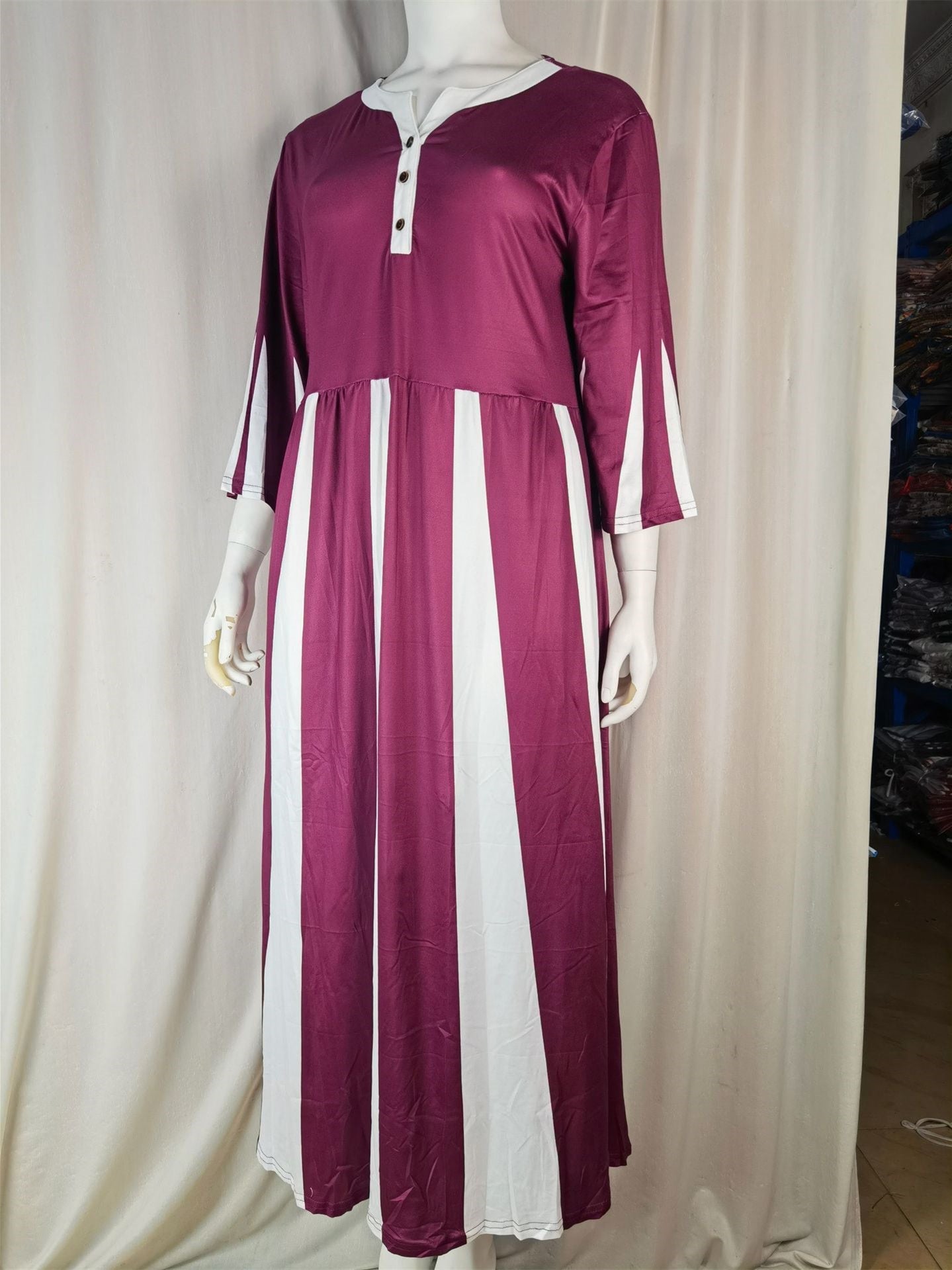 Women Half Sleeve V-neck Solid Color Dress