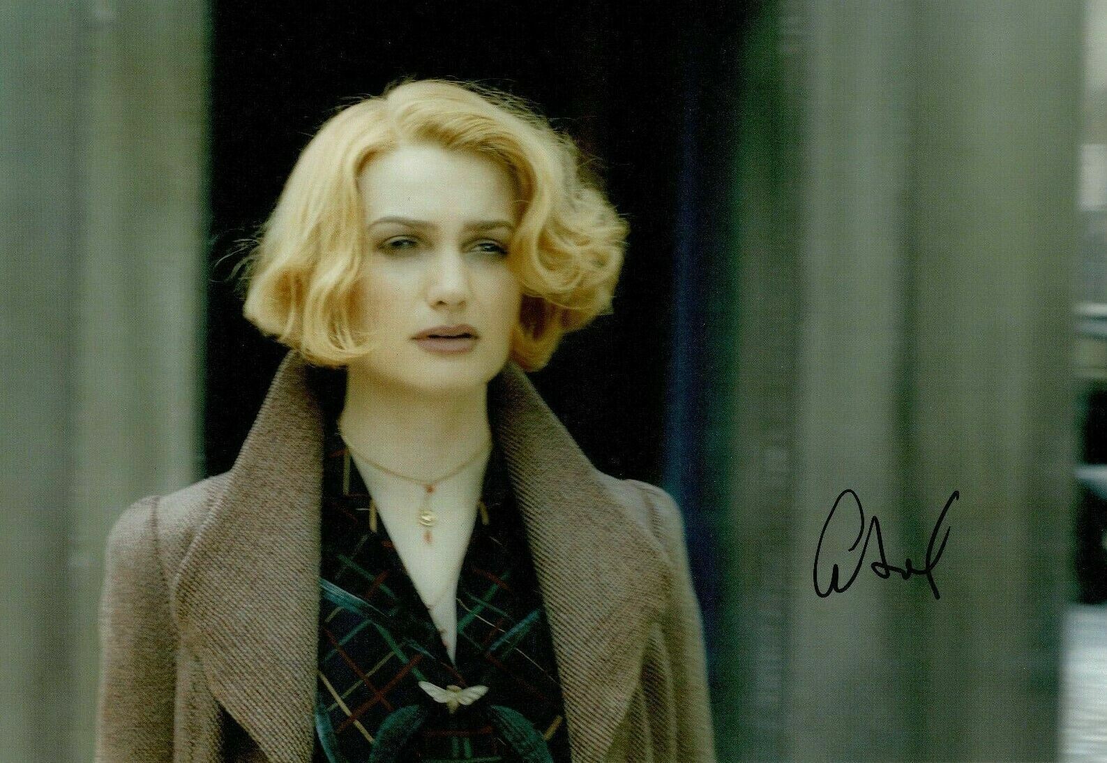 Alison Sudol Signed 12X8 Photo Poster painting Fantastic Beasts AFTAL COA (B)