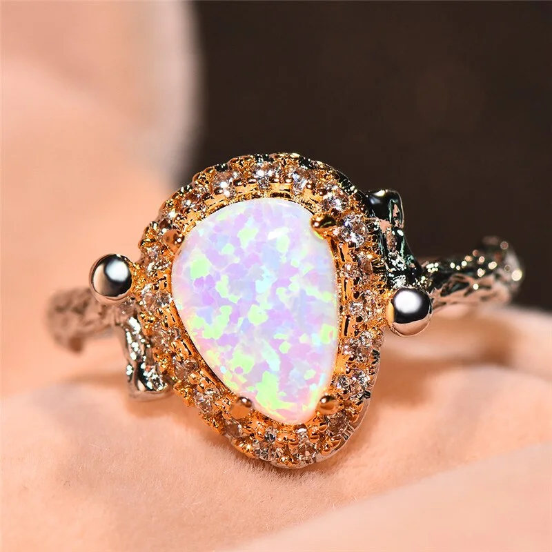 Cute Female White Fire Opal Ring Boho Fashion Gold Color Leaf Ring Vintage Wedding Engagement Rings For Women
