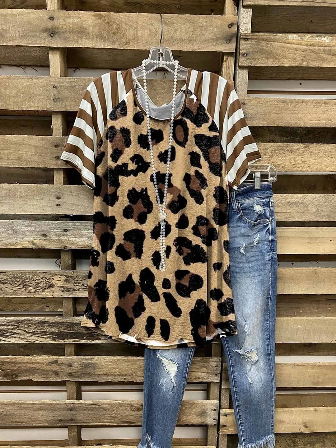 Women World Map Printed Neck Casual Top
