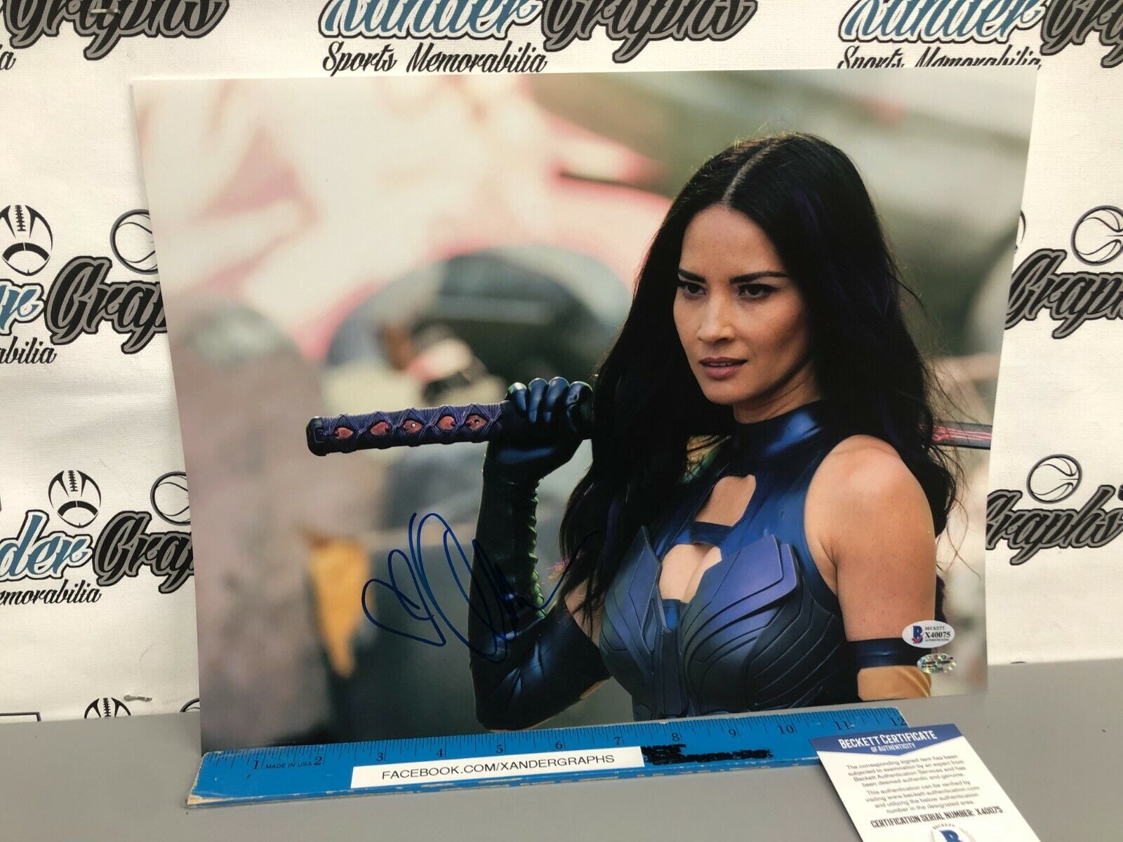 OLIVIA MUNN X-MEN PSYLOCKE SIGNED AUTOGRAPHED 11X14 Photo Poster paintingGRAPH-BECKETT COA BAS