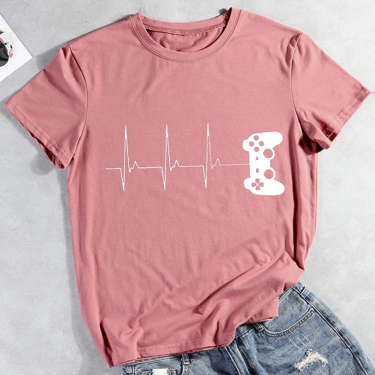 game heartbeat Round Neck T-shirt