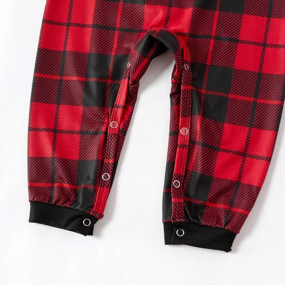 Christmas Black-Red Plaid Family Matching Pajamas Set  (with Pet Dog Clothes)