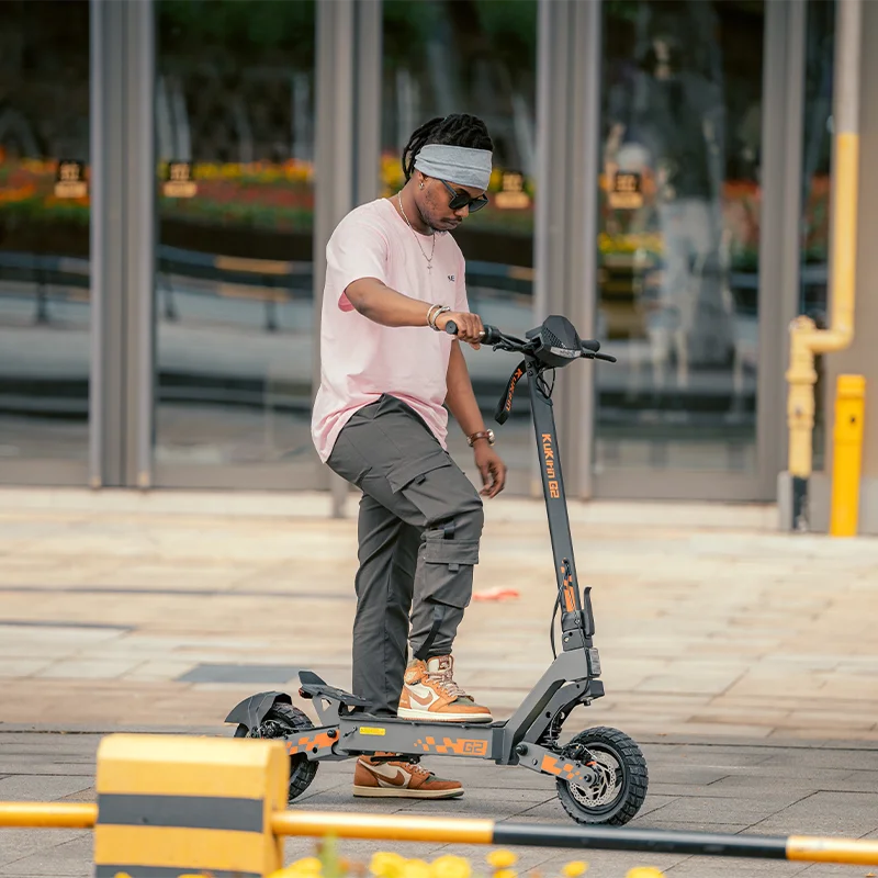 KuKirin G2 45km/h Max Speed, 800W Motor, 48V 15Ah Super Large Battey Electric Scooter