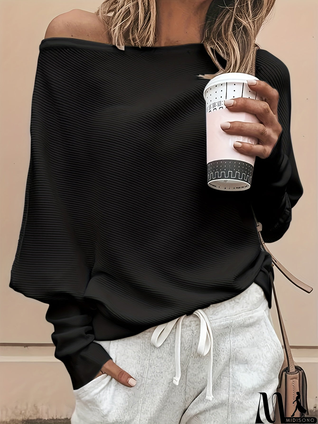 MidiSono - Trendy and Elegant Sweater