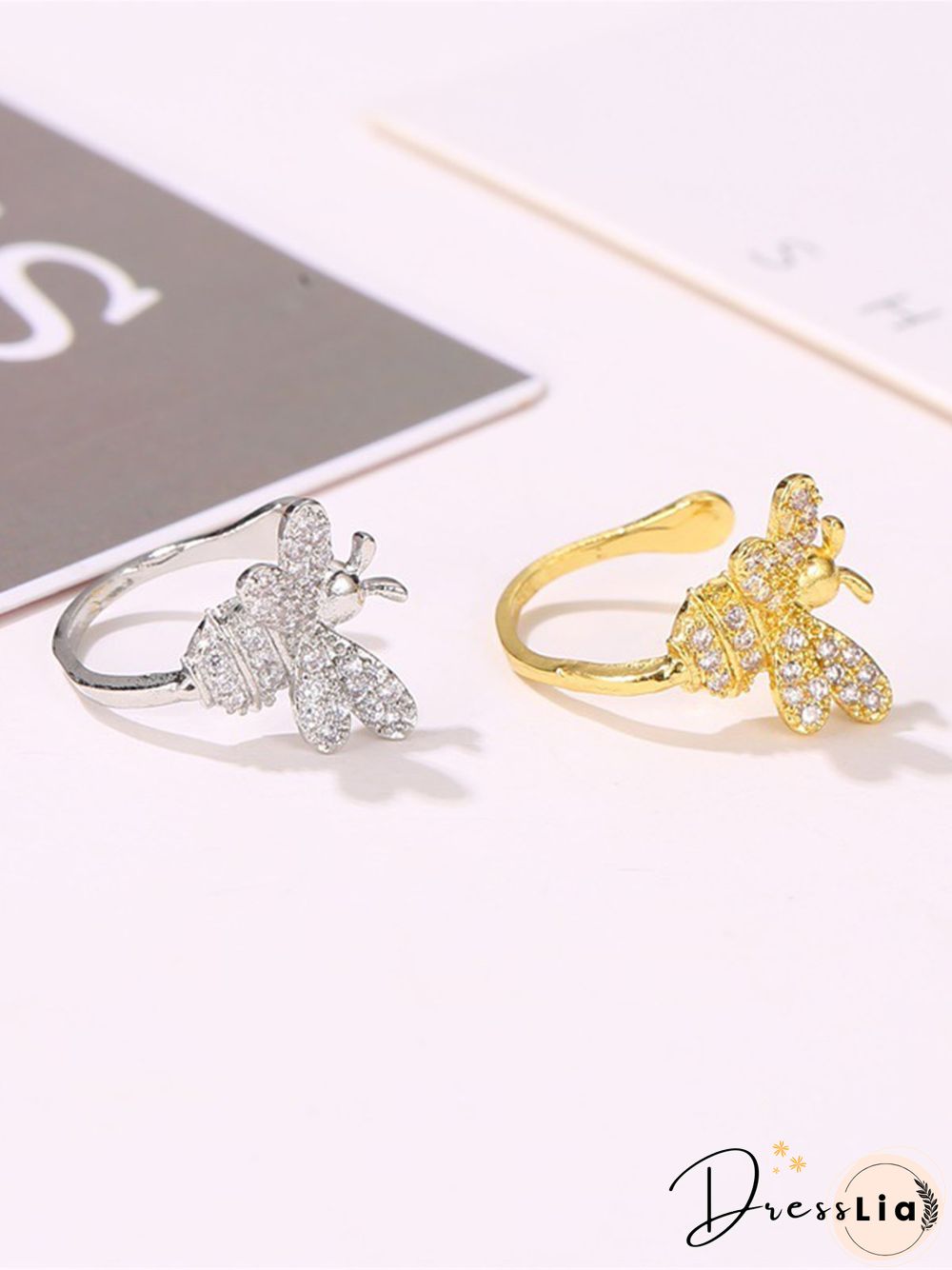 Super Sparkling Diamond Bee Clip Earrings