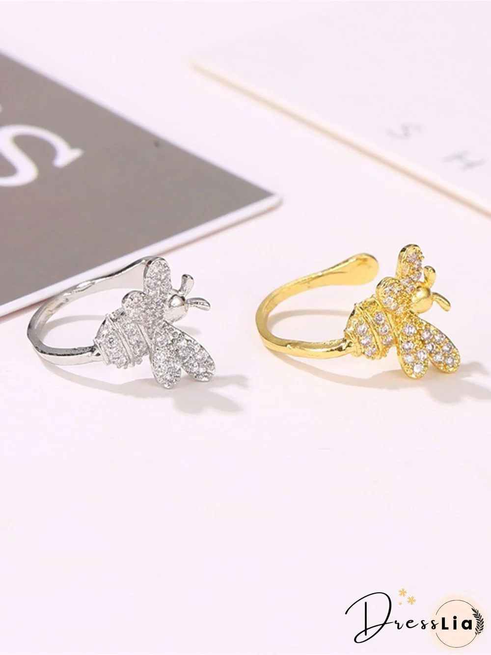 Super Sparkling Diamond Bee Clip Earrings