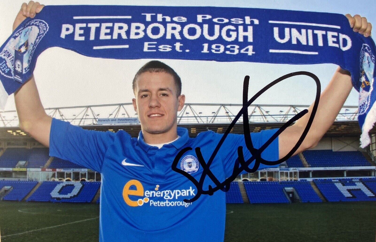 Scott Wooton Genuine Hand Signed Peterborough United 6X4 Photo Poster painting 9