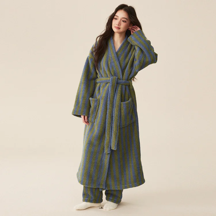 Winter Fleece Modern Stripe Long Bathrobe Radinnoo.com