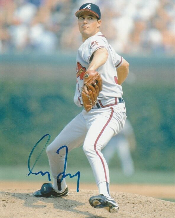 GREG MADDUX SIGNED ATLANTA BRAVES PITCHER 8x10 Photo Poster painting #2 HOF Autograph HOF PROOF