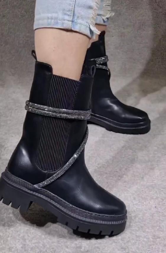 Diamond Chain Boots