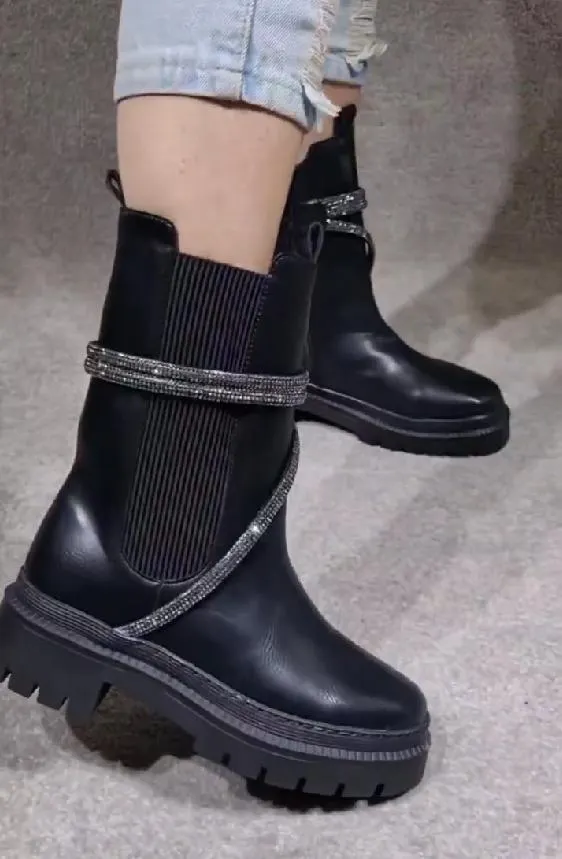 Diamond Chain Boots