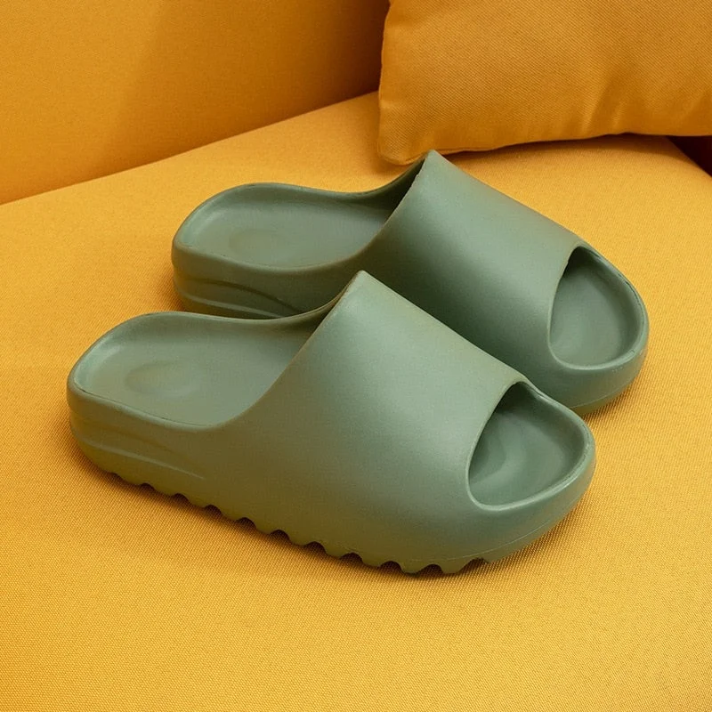 Summer Fashion Flat Thicken EVA Non-Slip Bathroom Flip Flops Platform Slippers Yeezis Slides Shoes for Women 2021Beach Men Shoes
