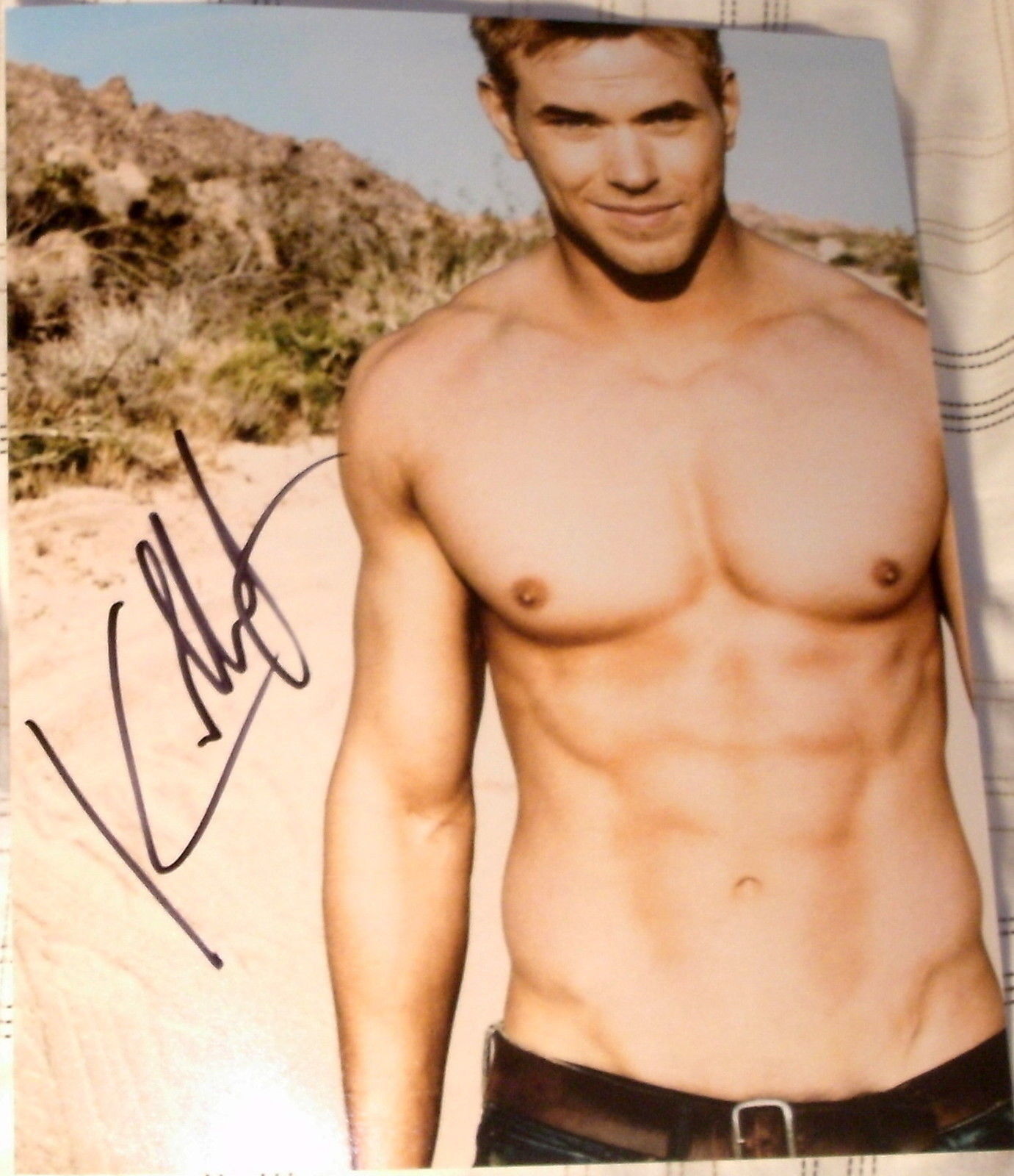 KELLAN LUTZ SIGNED AUTOGRAPH SEXY TWILIGHT STUD NO SHIRT RIPPED BODY 8x10 Photo Poster painting