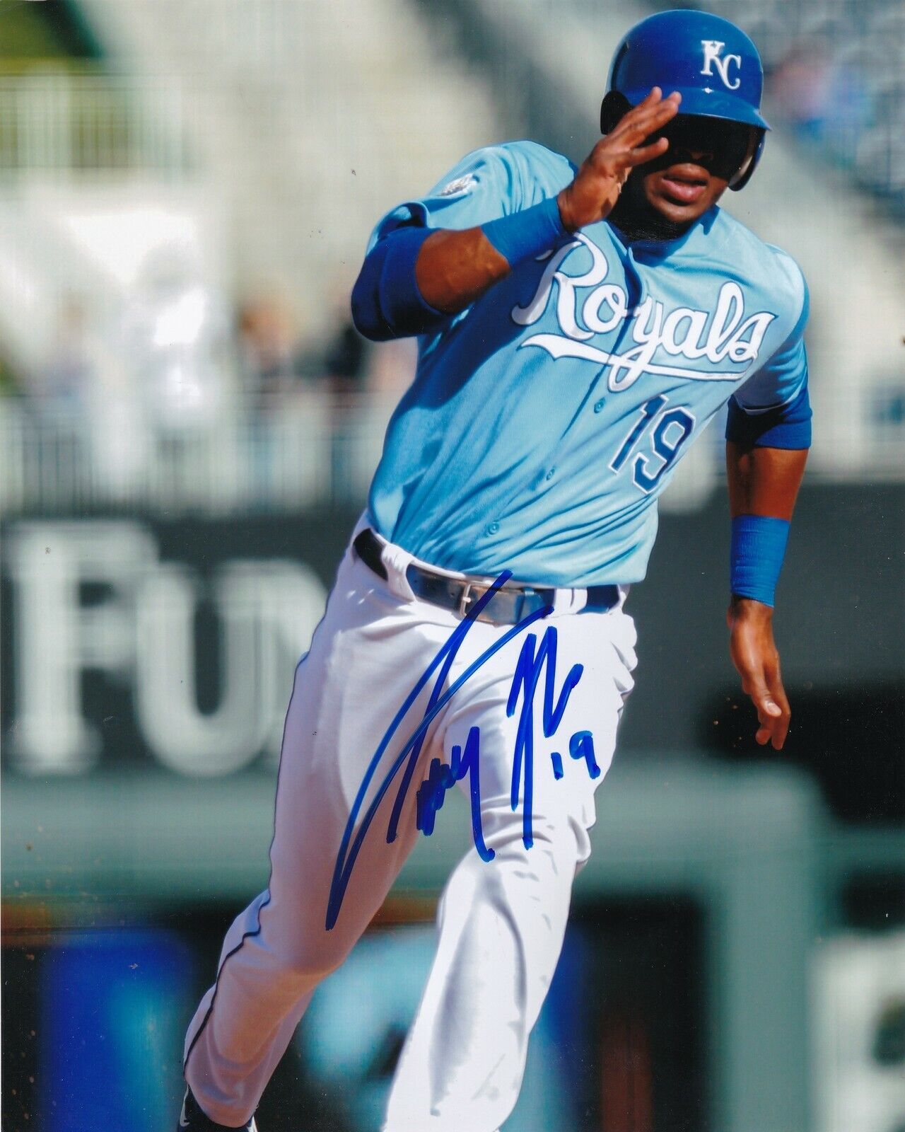 IRVING FALU KANSAS CITY ROYALS ACTION SIGNED 8x10