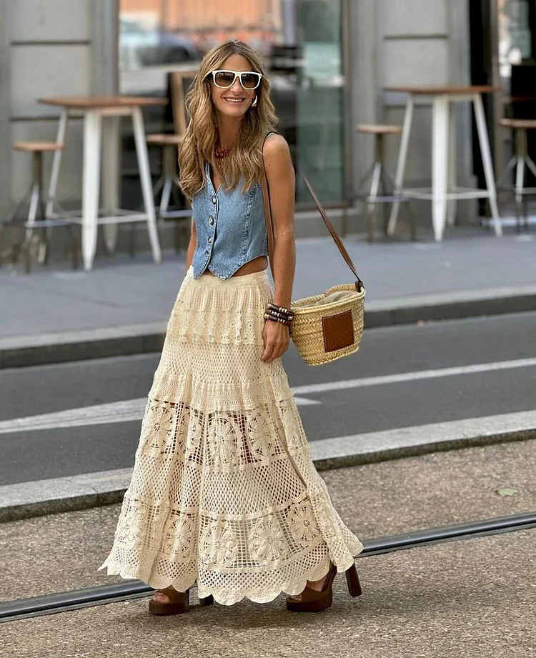 Women's Lace Hollow Knitted Skirt