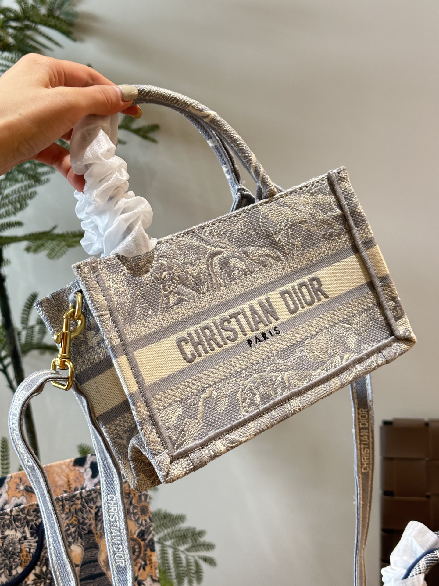 E6cc184ce0c9d987042129d0d460236d