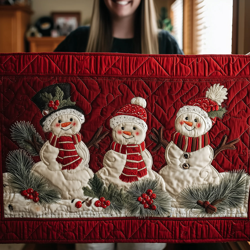 Crimson Cozy Snowmen Quilted Table Runner NCU0TH3849