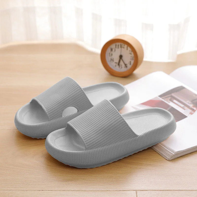 Thick Platform Home Cloud  Slippers Women Fashion Soft Sole EVA Indoor Slides Woman Sandals 2022 Summer Non-slip Flip Flops